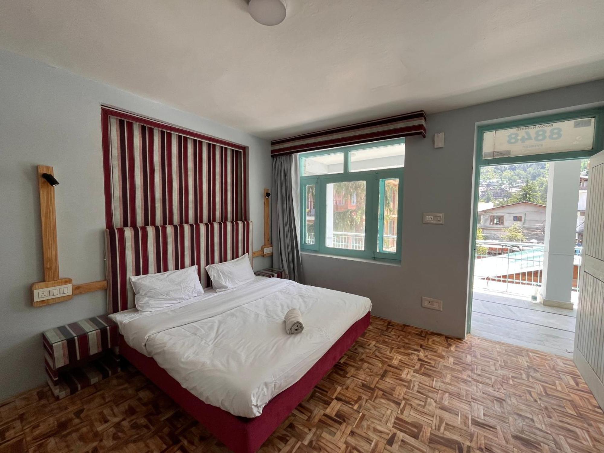Hotel English Rose, #Personal Parking, #Petfriendly, #Garden, #Bonfire Under The Stars Manāli Exteriör bild