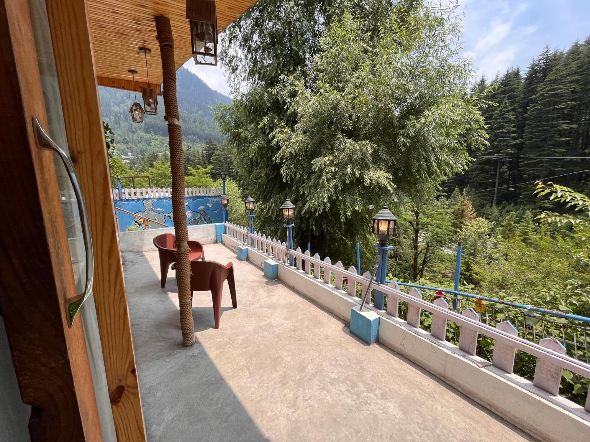 Hotel English Rose, #Personal Parking, #Petfriendly, #Garden, #Bonfire Under The Stars Manāli Exteriör bild