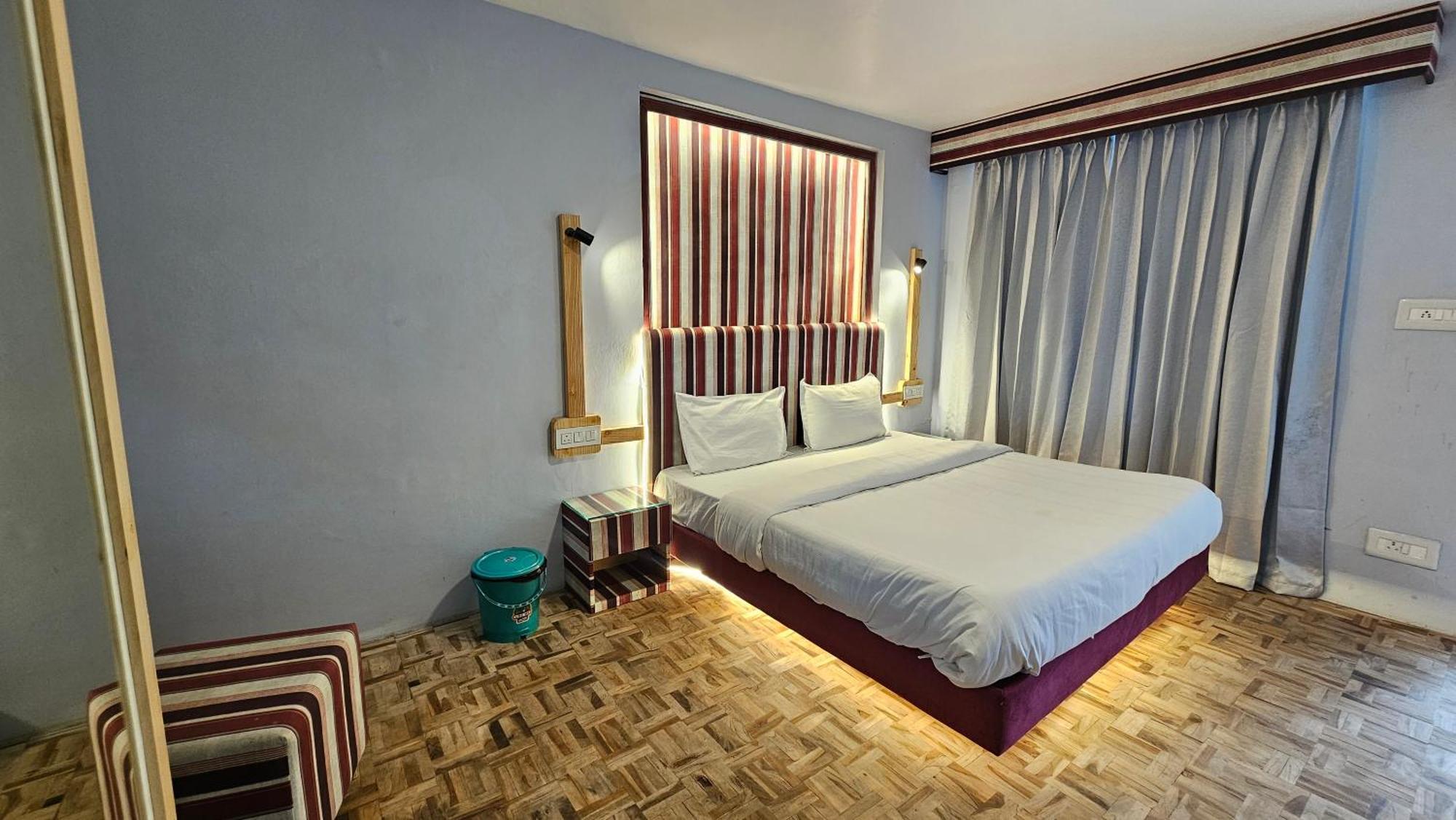 Hotel English Rose, #Personal Parking, #Petfriendly, #Garden, #Bonfire Under The Stars Manāli Exteriör bild