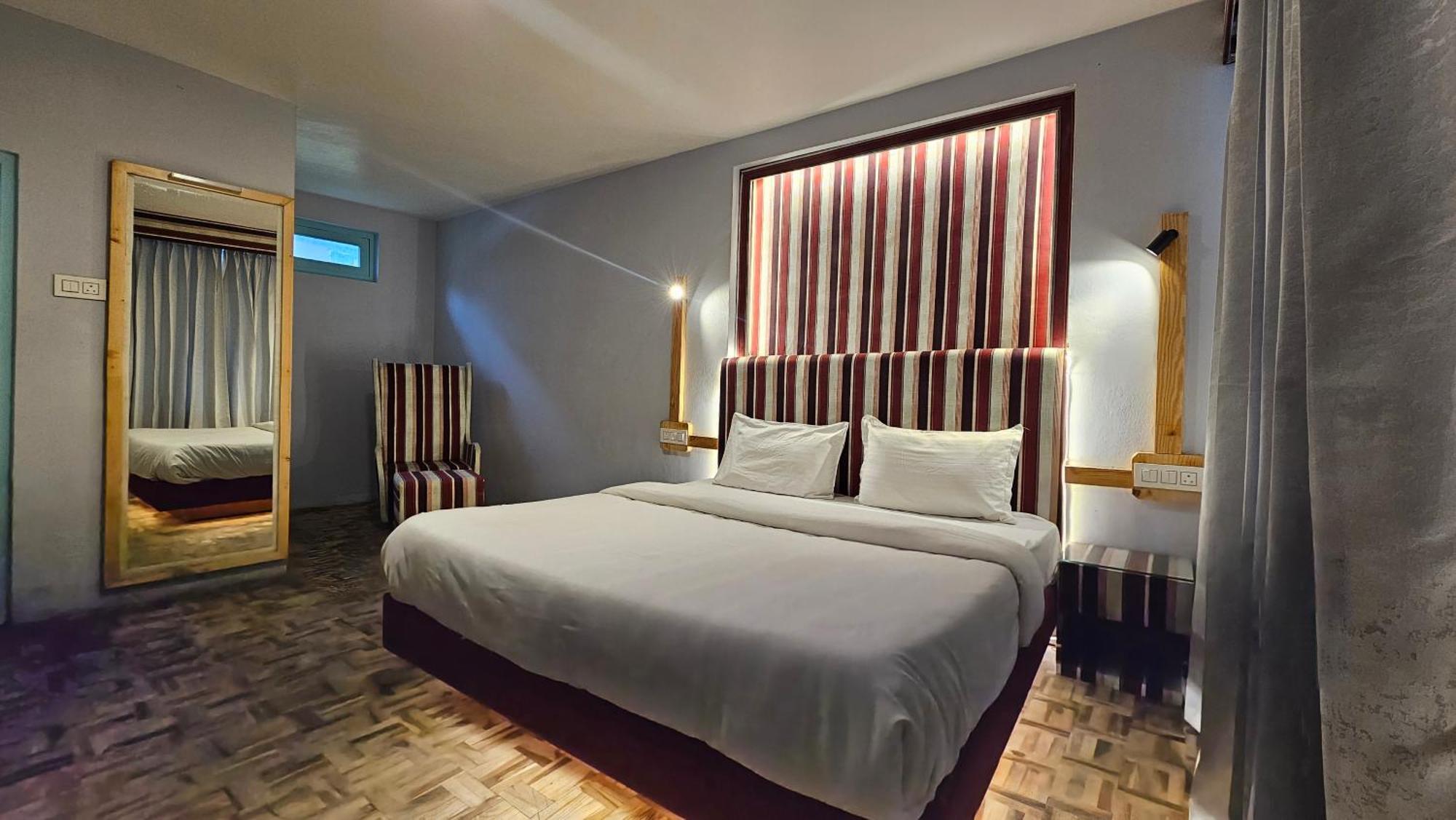 Hotel English Rose, #Personal Parking, #Petfriendly, #Garden, #Bonfire Under The Stars Manāli Exteriör bild